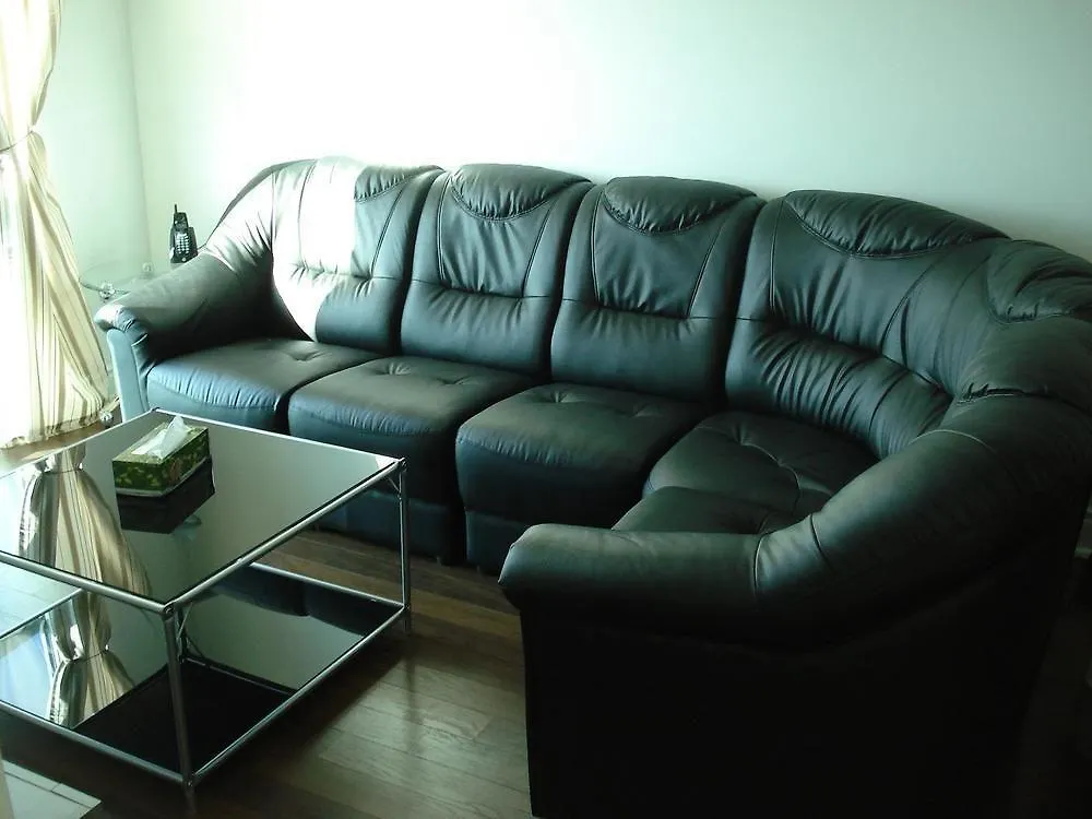 Kashaneh Guest House - 25 Greenview Toronto