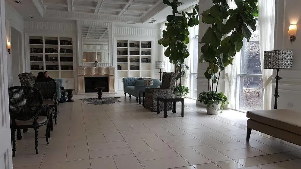 Kashaneh Guest House - 25 Greenview Toronto Canada